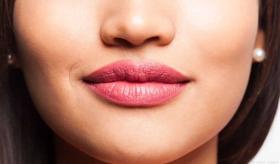 Increase Income Potential with A Lip Blush Course