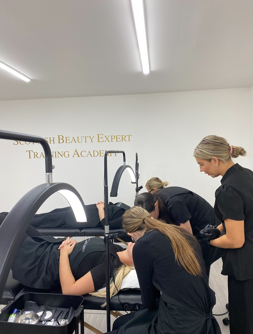 Henna Brows Diploma - Image 5