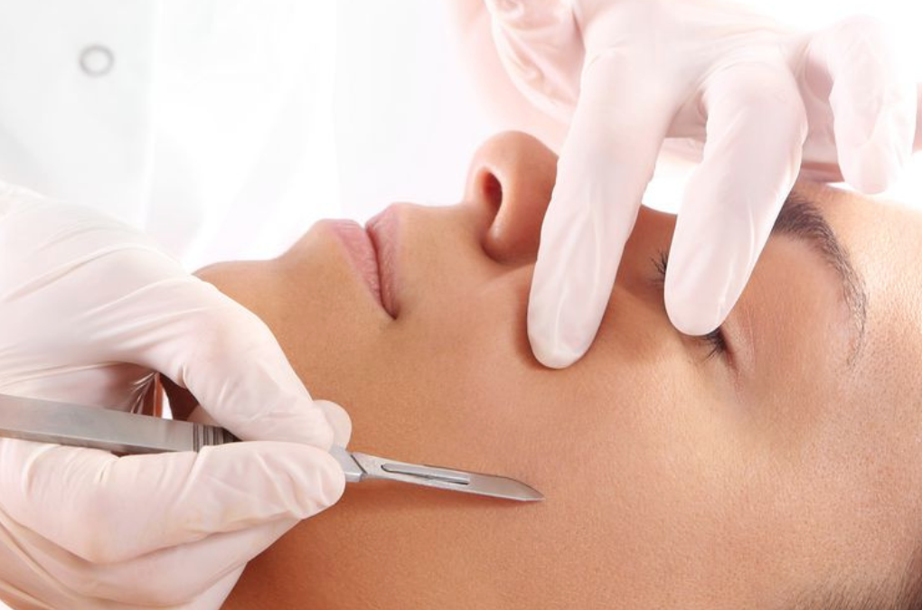 Dermaplaning Diploma Course