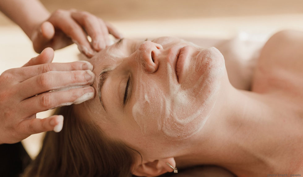 Increase profits with chemical peels course